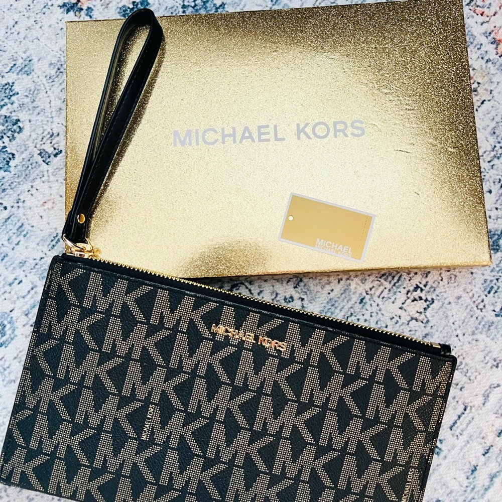Michael Kors Jet Set Black and Gold Logo Large Wristlet with Gift Box n Tag